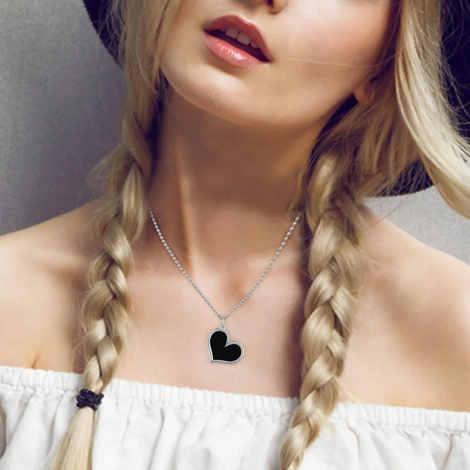 Necklaces for Teen Girls Initials Silver Necklace Heart Pendant Cubic Zirconia Necklace Cute Letter Initial Necklaces Handmade Necklaces Dainty Gold Necklace Jewelry Gifts for Women