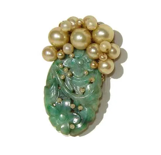 Vintage 30s Jade Brooch Carved Jadeite Pearls Pin